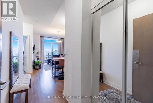 815 - 7167 YONGE STREET , Markham, Ontario L3T 0C9 2