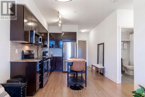 815 - 7167 YONGE STREET , Markham, Ontario L3T 0C9 3