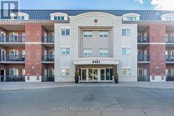 304 - 9451 JANE STREET Vaughan, ON L6A 4H7