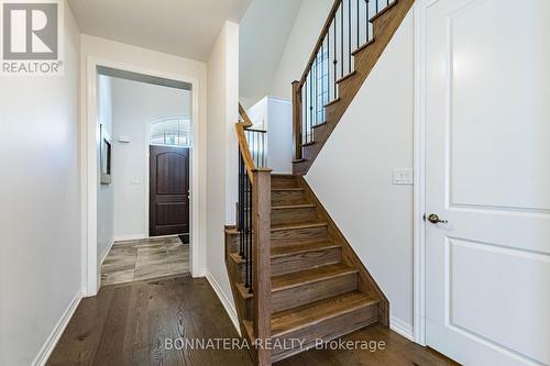 3136 ERNEST APPELBE BOULEVARD , Oakville, Ontario L6H 6M5 5