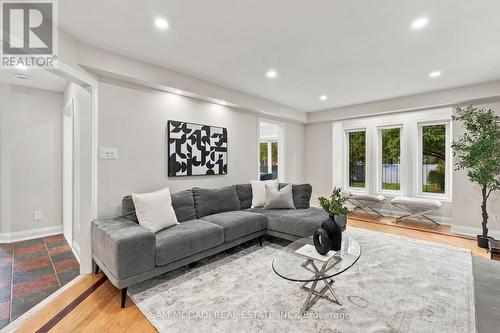 5289 Fallingbrook Drive, Mississauga, ON 