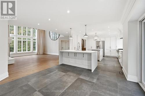 Designed for Modern Family Living and Entertaining - 1601 Venetia Drive, Oakville, ON 