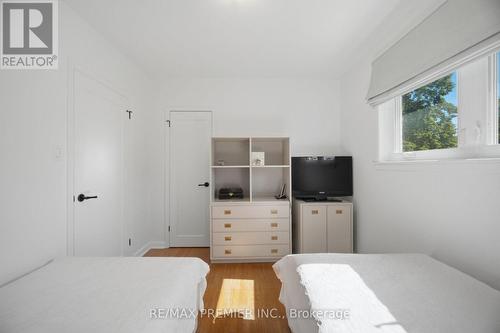 33 Belleglade Court, Toronto, ON 
