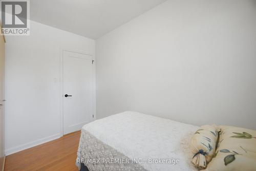33 Belleglade Court, Toronto, ON 