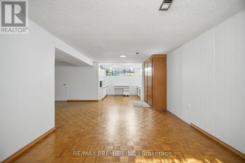 33 Belleglade Court, Toronto, ON 