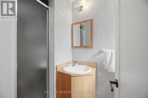 33 Belleglade Court, Toronto, ON 