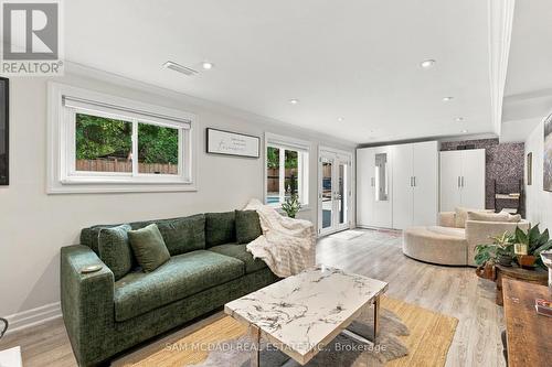 2009 Delaney Drive, Mississauga, ON 