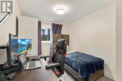 2009 Delaney Drive, Mississauga, ON 
