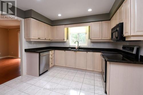 715 Bateman Court, Burlington, ON 