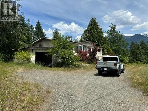 4780 Twin Bays Road, Kaslo, BC 
