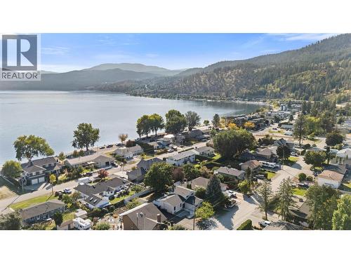 Close to the lake - 4141 San Clemente Avenue, Peachland, BC 