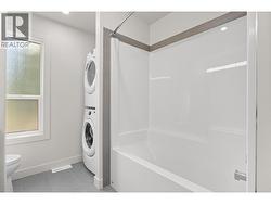Main House Bathroom - 