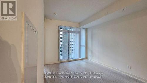 809 - 4955 YONGE STREET , Toronto, Ontario M2N 5N6 3