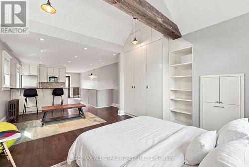 upper - 435 Mortimer Avenue, Toronto, ON 