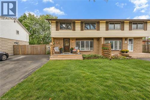 10 Goldfinch Road, Hamilton, ON 