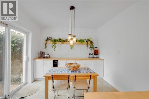 10 Goldfinch Road, Hamilton, ON 