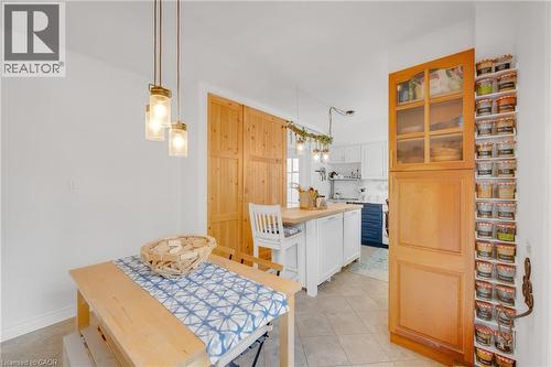 10 Goldfinch Road, Hamilton, ON 