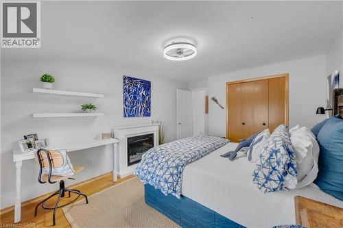 10 Goldfinch Road, Hamilton, ON 
