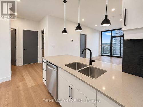 823 - 100 FULLARTON STREET , London East (East E), Ontario N6A 0G8 5