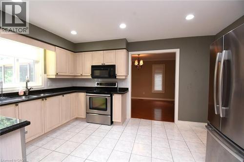 715 Bateman Court, Burlington, ON 