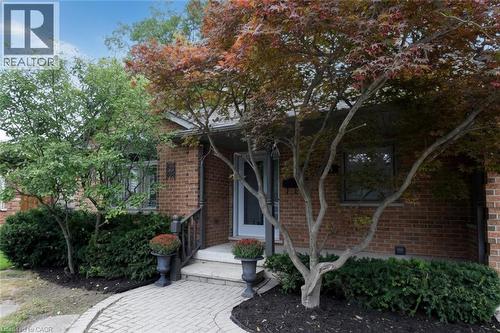 715 Bateman Court, Burlington, ON 