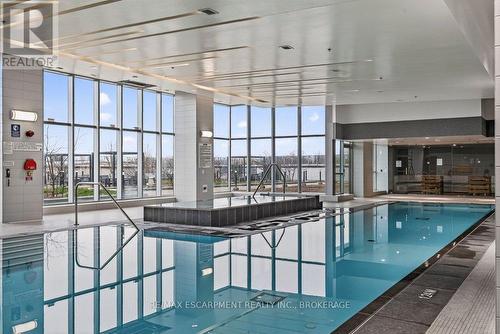 702 - 2087 Fairview Street, Burlington (Freeman), ON 