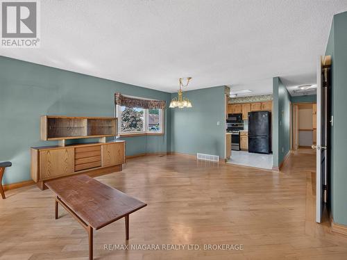 7905 Salisbury Place, Niagara Falls (West Wood), ON 