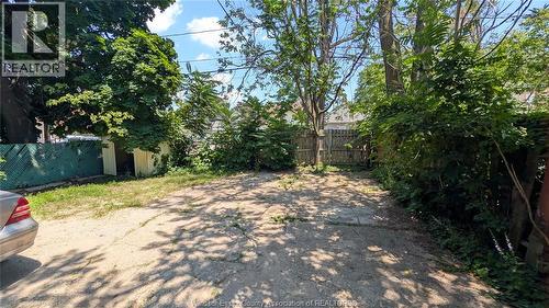 322 PARTINGTON Unit# UPPER , Windsor, Ontario N9B 2N5 3