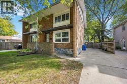 838 VROOM AVENUE Sarnia, ON N7S 2W8