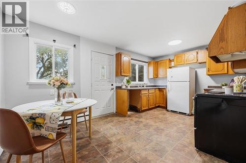 838 Vroom Avenue, Sarnia, ON 