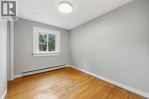 838 Vroom Avenue, Sarnia, ON 