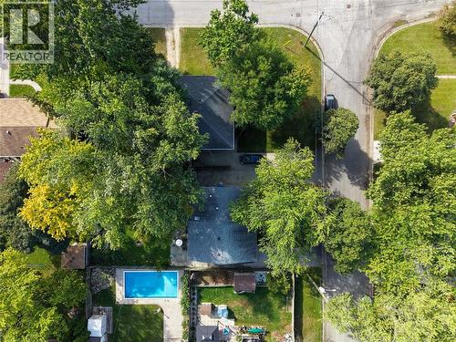 838 Vroom Avenue, Sarnia, ON 