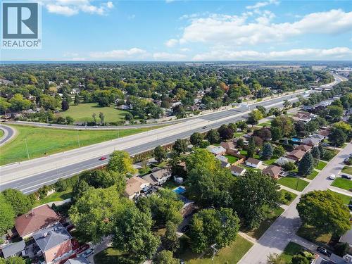 838 Vroom Avenue, Sarnia, ON 