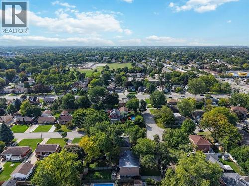 838 Vroom Avenue, Sarnia, ON 