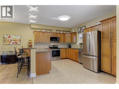 Designed to Entertain. - 3996 Beach Avenue Unit# 236, Peachland, BC 