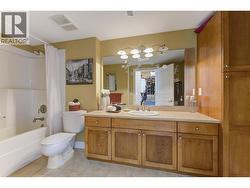 Ensuite. - 