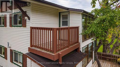 Deck off Sun Room - 121 Hamlet Road, Blue Mountains, ON 