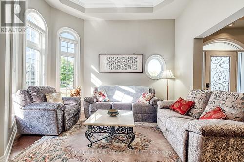 153 Britton Trail, Aurora, ON 
