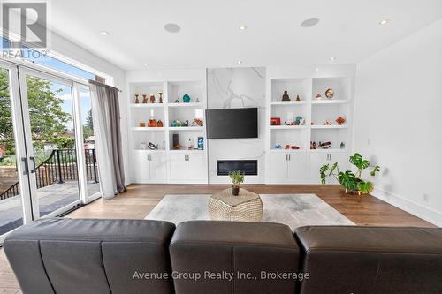 33 Cartwright Avenue, Toronto, ON 