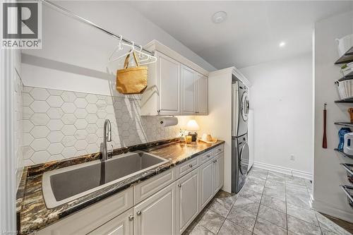 789 Sunset Road, Burlington, ON 