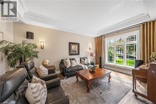 789 Sunset Road, Burlington, ON 