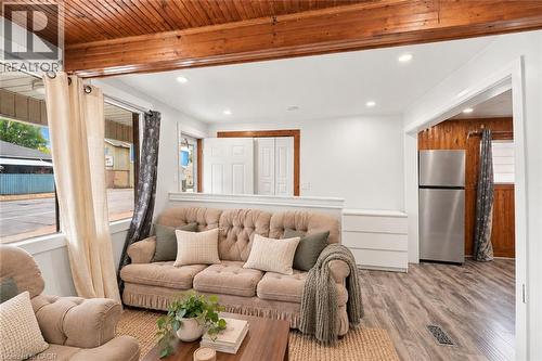 Virtually Staged - 463 Wellington Street N, Hamilton, ON 