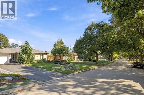 2408 Hereford Crescent, Burlington, ON 