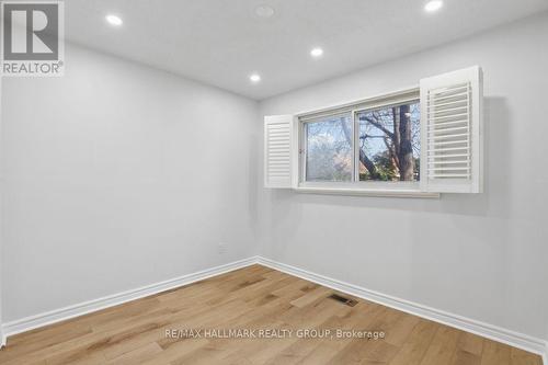 Bedroom. - 211 Harcourt Avenue, Ottawa, ON 
