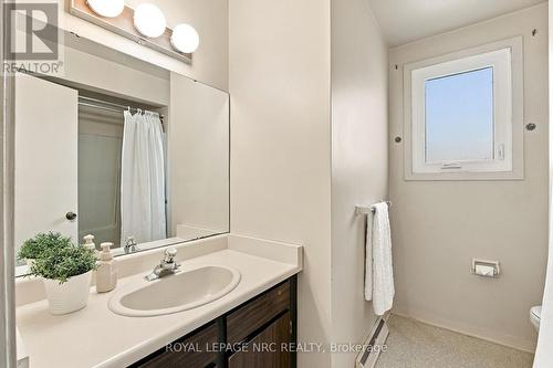 28 The Cedars Street, St. Catharines (Vine/Linwell), ON 