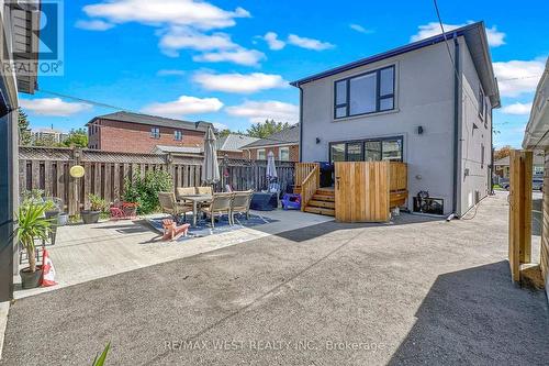 972 Castlefield Avenue, Toronto, ON 