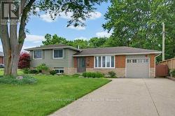 5 WARREN CRESCENT St. Thomas, ON N5P 3Z1