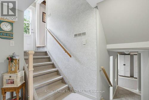 5 Warren Crescent, St. Thomas, ON 