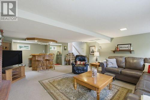 5 Warren Crescent, St. Thomas, ON 