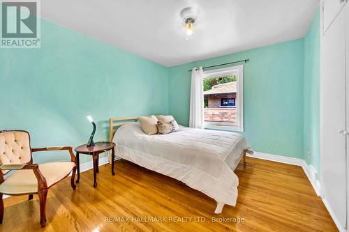 1557 Pharmacy Avenue, Toronto, ON 
